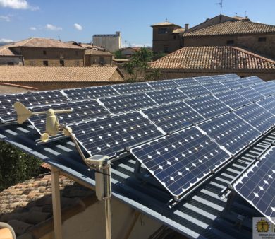Instalación de energía solar fotovoltaica de conexión a red de Alba Renova
