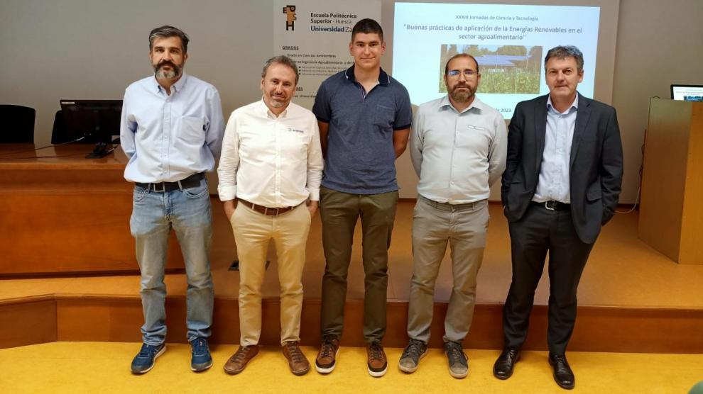 Alba Renova en las XXXIII Jornadas de Ciencia y Tecnología de la Escuela Politécnica Superior de Huesca