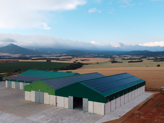 Instalación solar de 119,14kWp en la cubierta de la COOPERATIVA VALDORBA