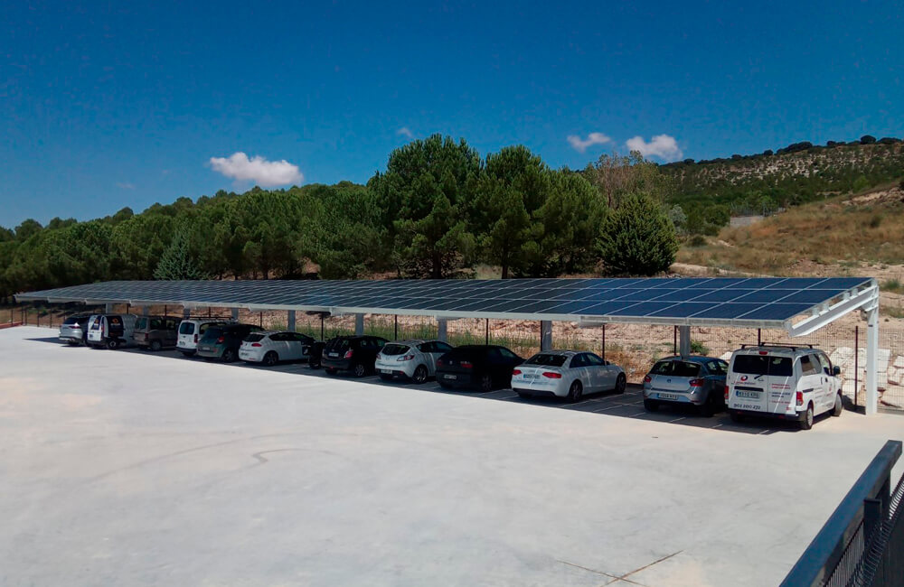 ALBA RENOVA construye nuevos espacios fotovoltaicos en la BODEGA MATARROMERA